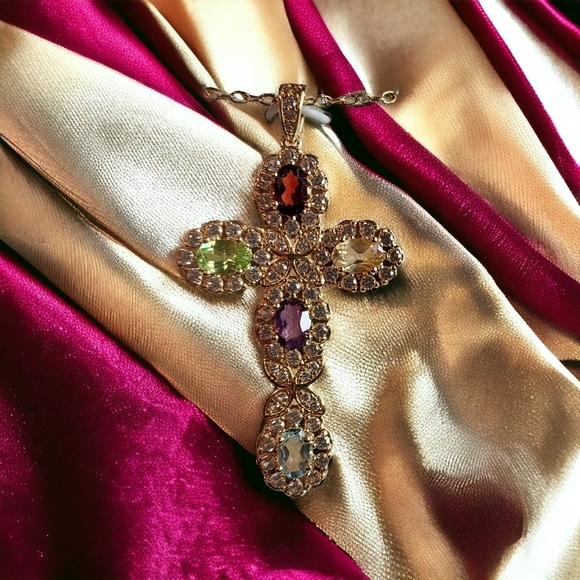 Gemstone & white sapphire cross - Picture 5 of 9